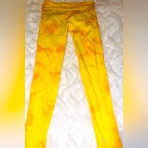 ✨✨2 FOR 15$✨✨Yellow Ty-Die legging